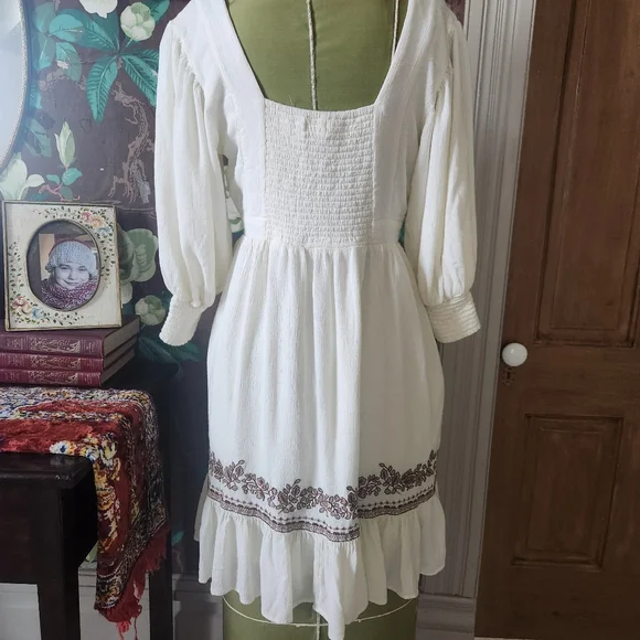Shyanne Embroidered Boho Dress – Ivory – Women’s Medium - Picture 8 of 14